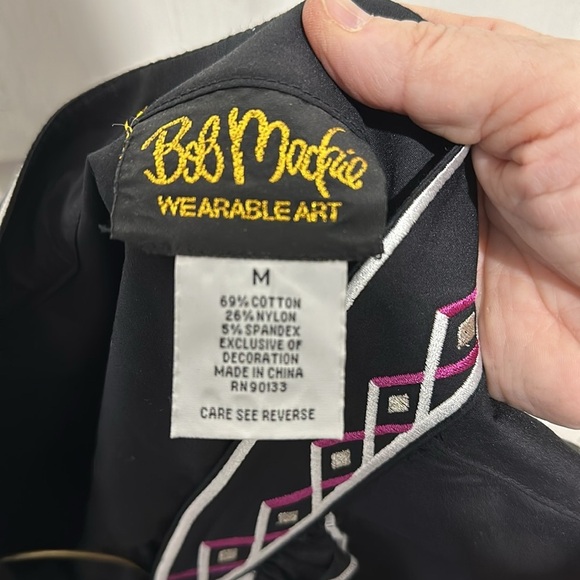 Bob Mackie zip up top. - Picture 6 of 6